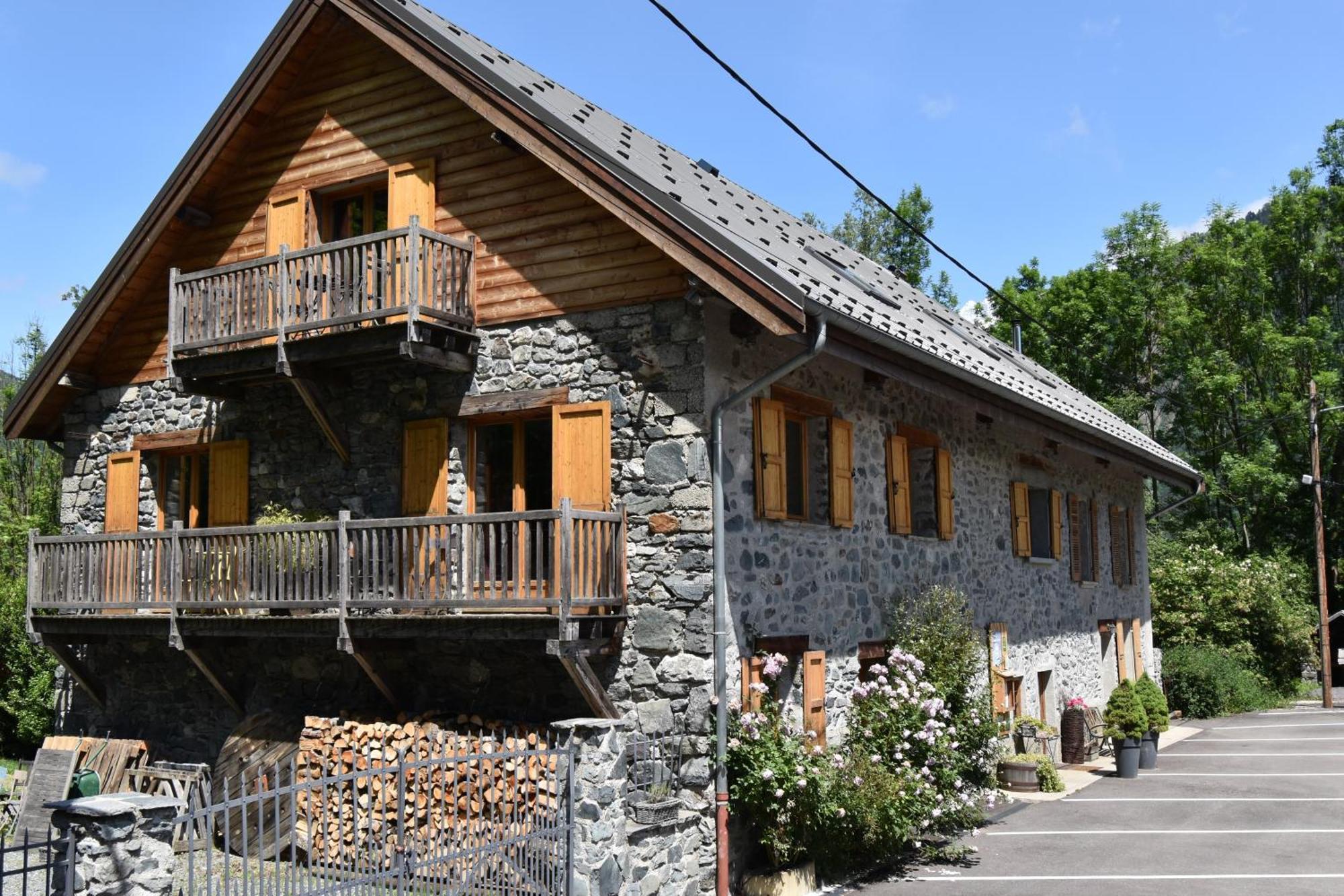 La Cle Des Bois Bed and Breakfast Le Bourg-dʼOisans Exteriör bild