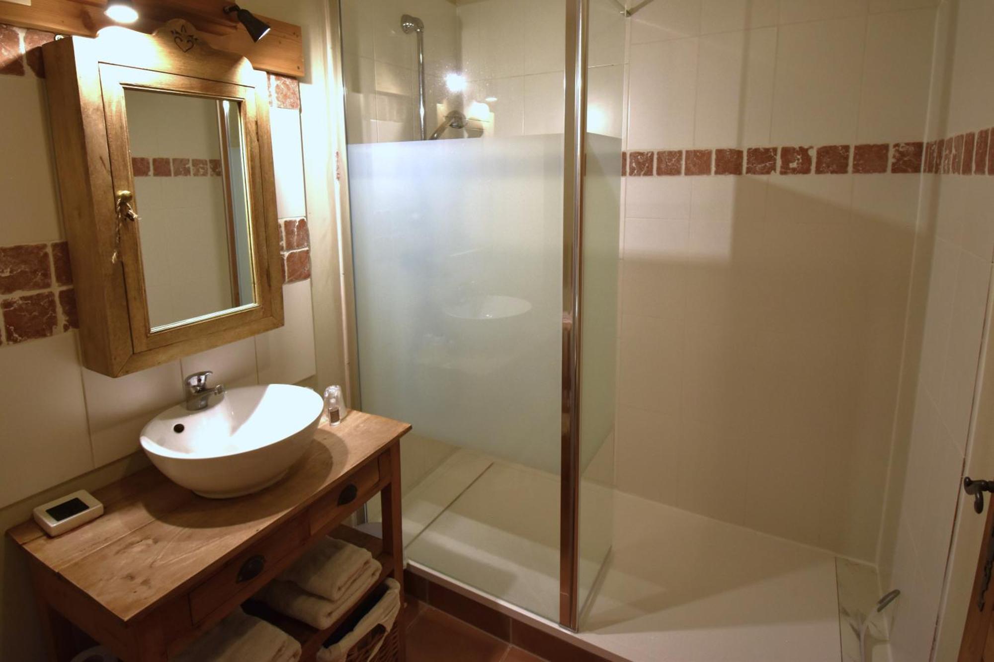 La Cle Des Bois Bed and Breakfast Le Bourg-dʼOisans Exteriör bild